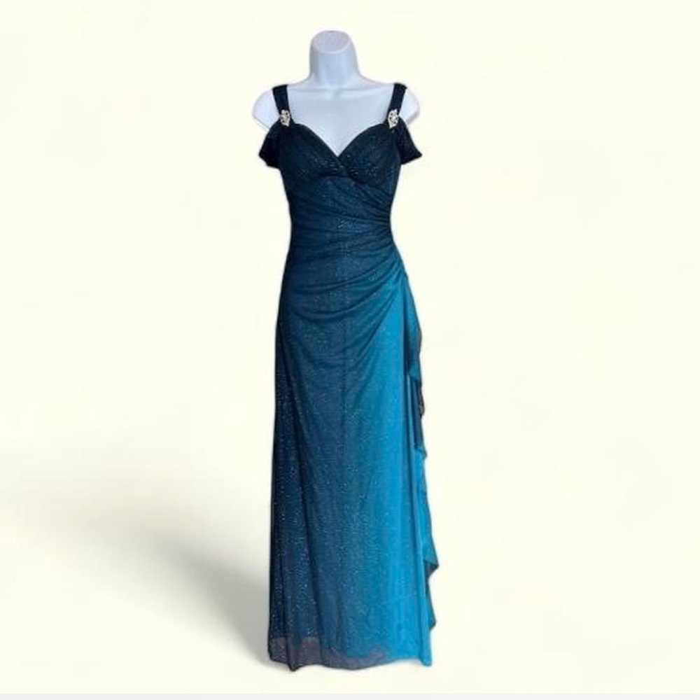 Gorgeous vintage betsy and adam Teal blue ombré dress